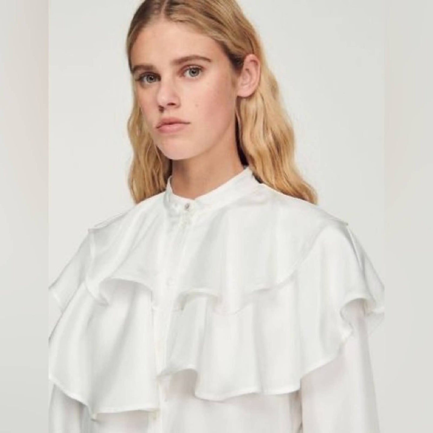 COMEDIE RUFFLE YOKE SILK BLOUSE IN ECRU