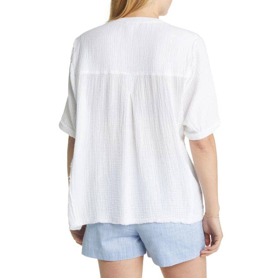 COURTNEY SHORT SLEEVE BUTTON TOP