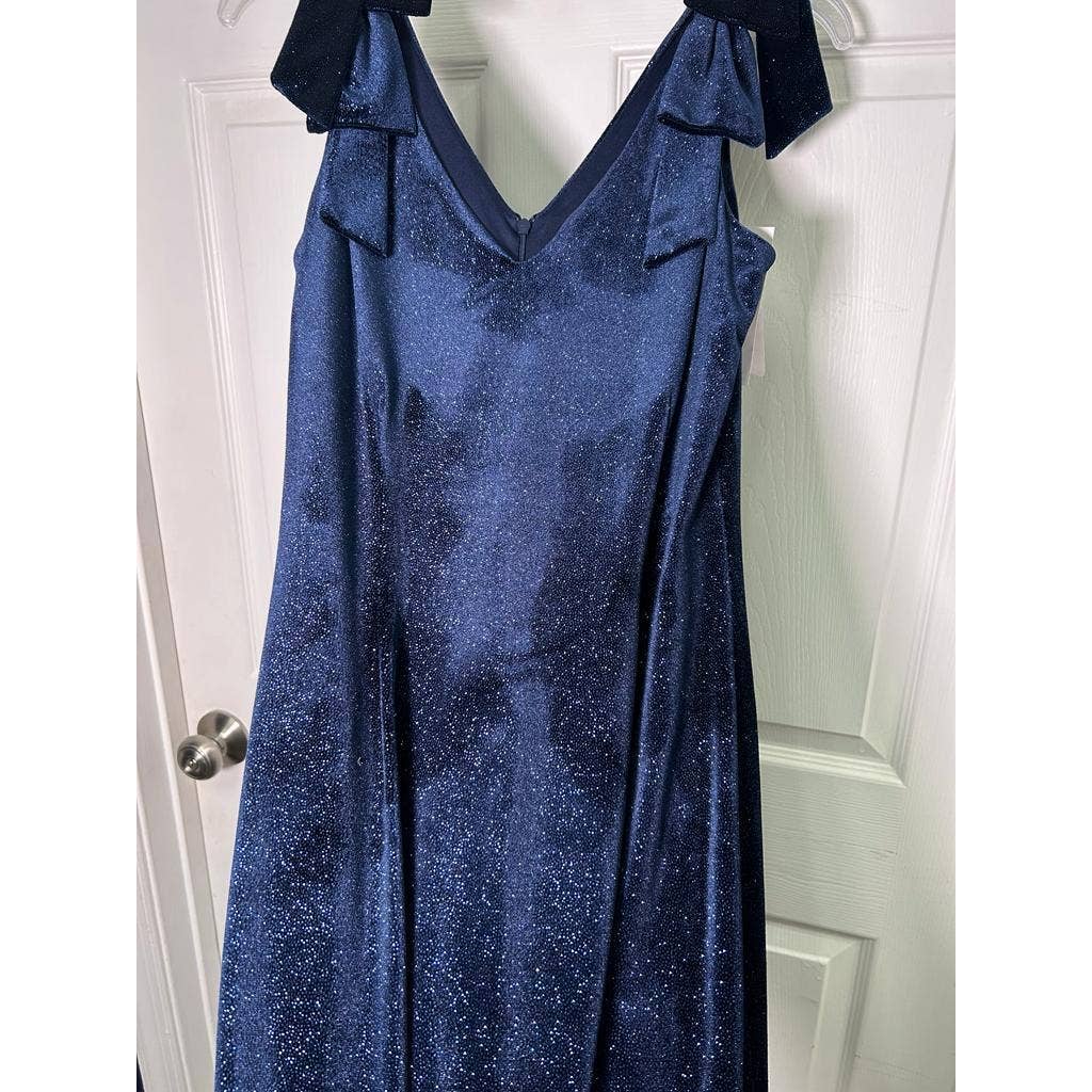 V-Front Sparkle Gown Navy