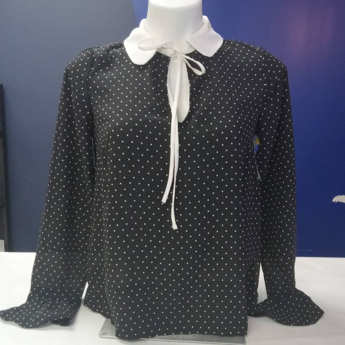 POLKA DOT TIE COLLAR RUFFLE CUFF BLOUSE NWOT