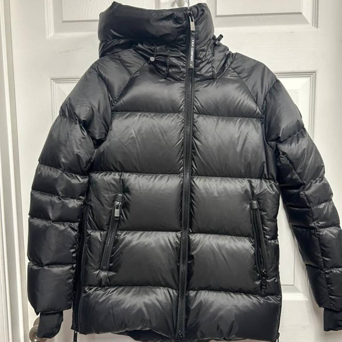 WOMEN`S PUFFER JACKET